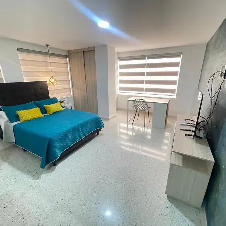Park 66 Apartaestudios Cali Extérieur photo