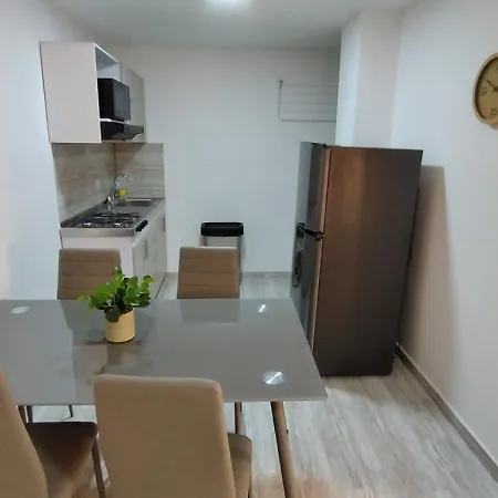 Park 66 Apartaestudios Cali Extérieur photo